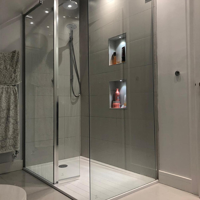 Bathroom fitting in Ascot with recessed shelf